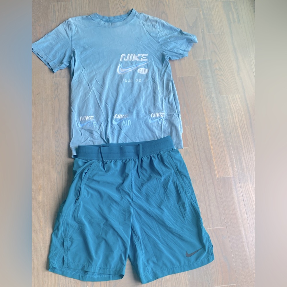 Nike men’s tennis outfit size S